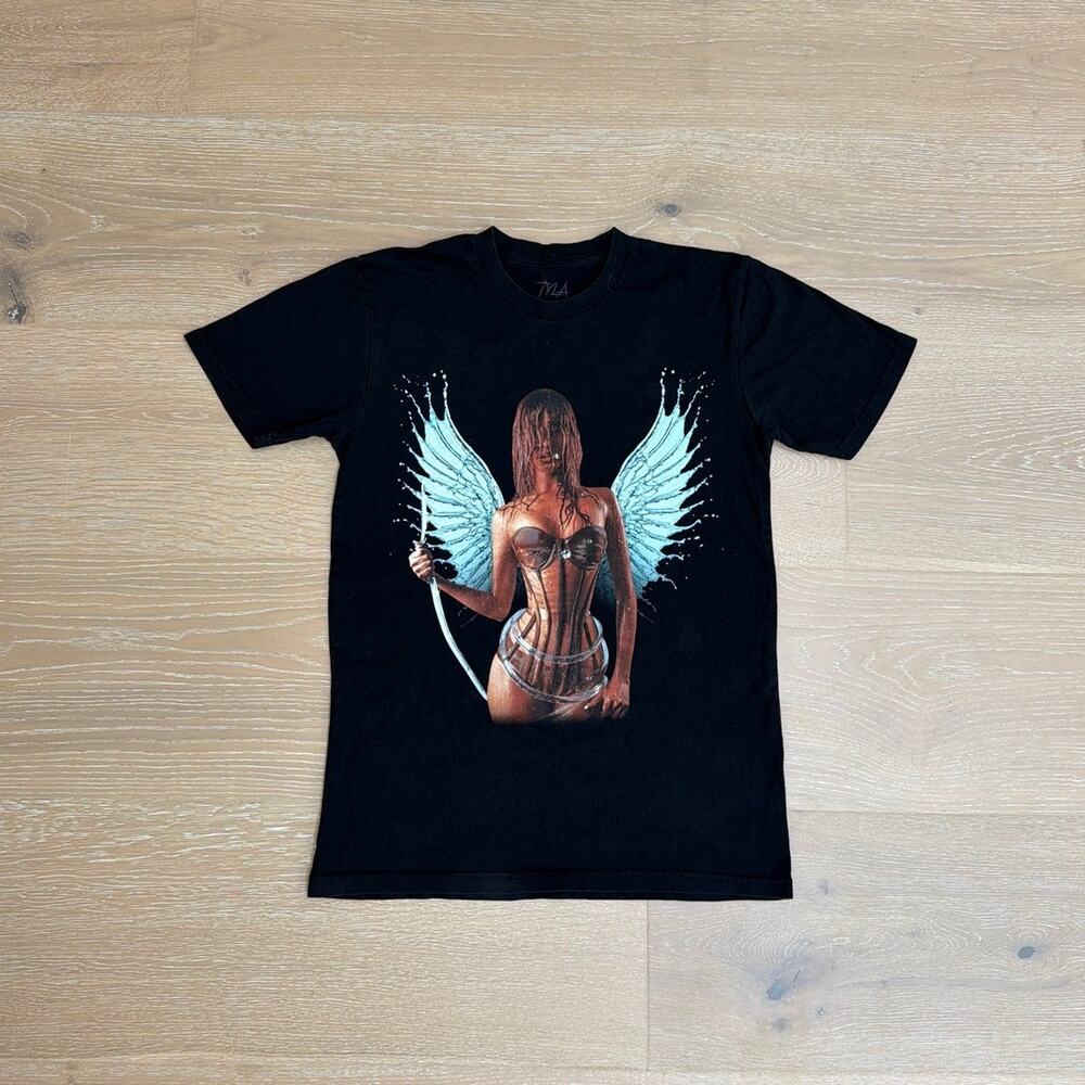 Tyla Tour Merch Angel Wings Tshirt Size S in Black